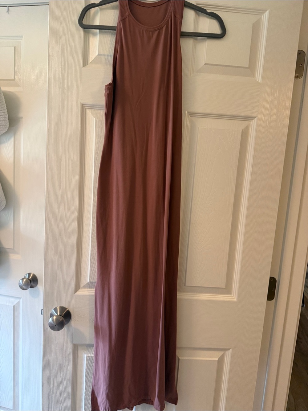lululemon athletica Sleeveless Dusty Mauve Midi Dress